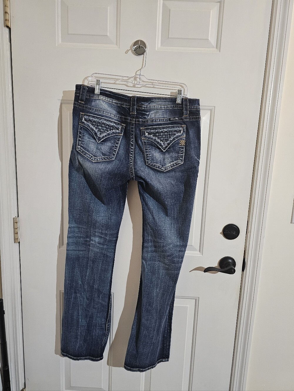 Miss Me Women’s Blue Washed Embroidered Pocket Jeans - Picture 4 of 10